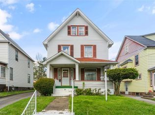 1052 Hawthorne St, Youngstown, OH 44502