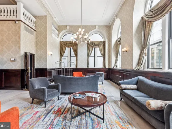 1324 Locust St APT 630, Philadelphia, PA 19107