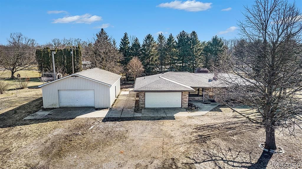 4101 Lansing Rd, Perry, MI 48872 Zillow