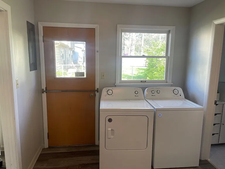 3020 Beacon St — Photo 13