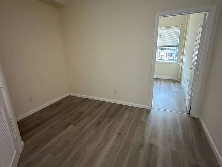 214 64th St #6A — Photo 5