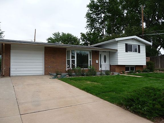 3rd image of 2133 E Dartmouth Ave