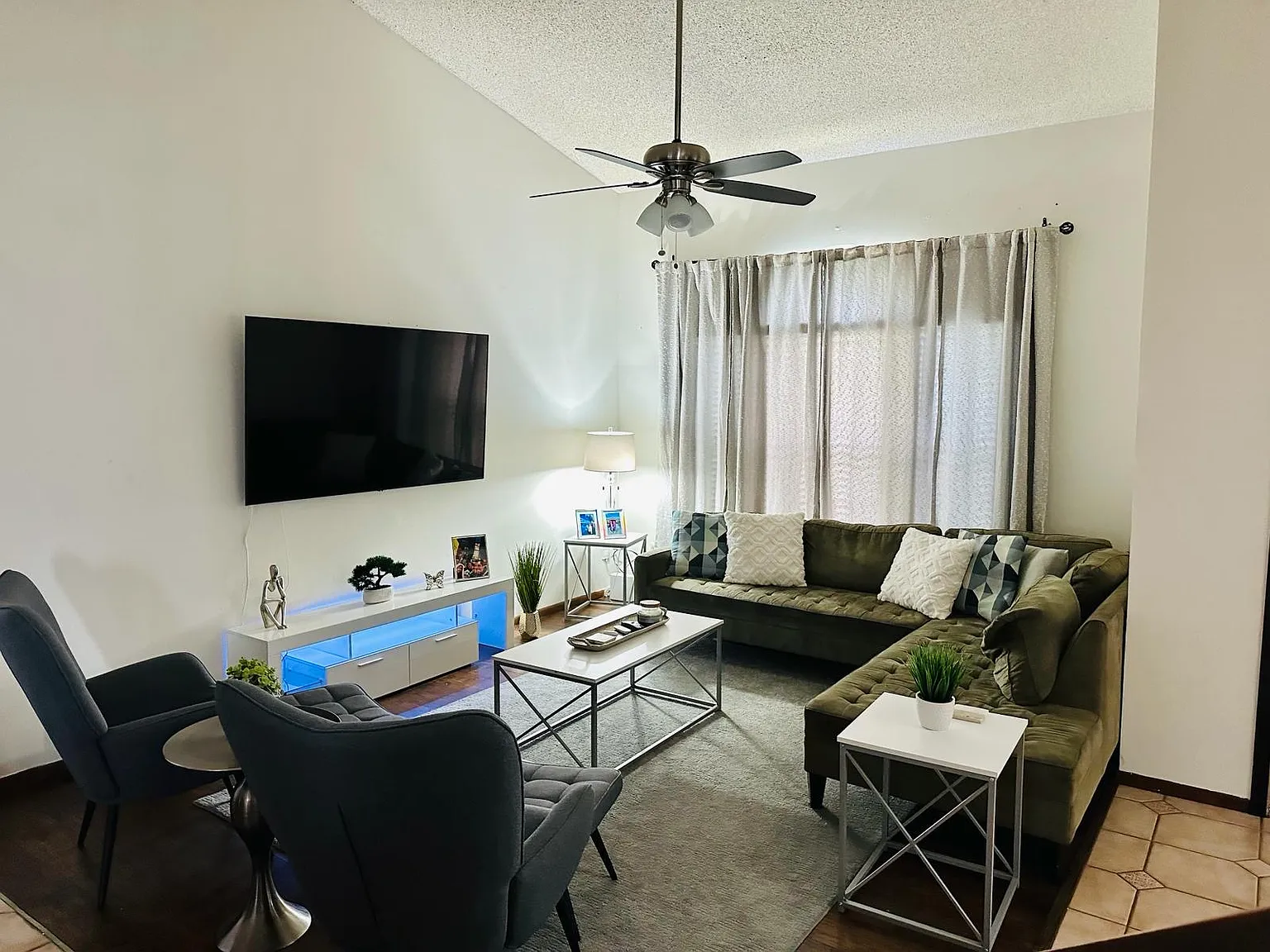 2125 Morrilton Ct — Photo 3