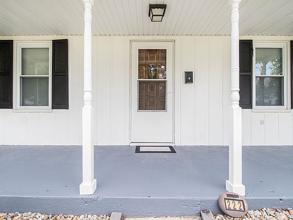 5th image of 222 N Hawthorne Dr