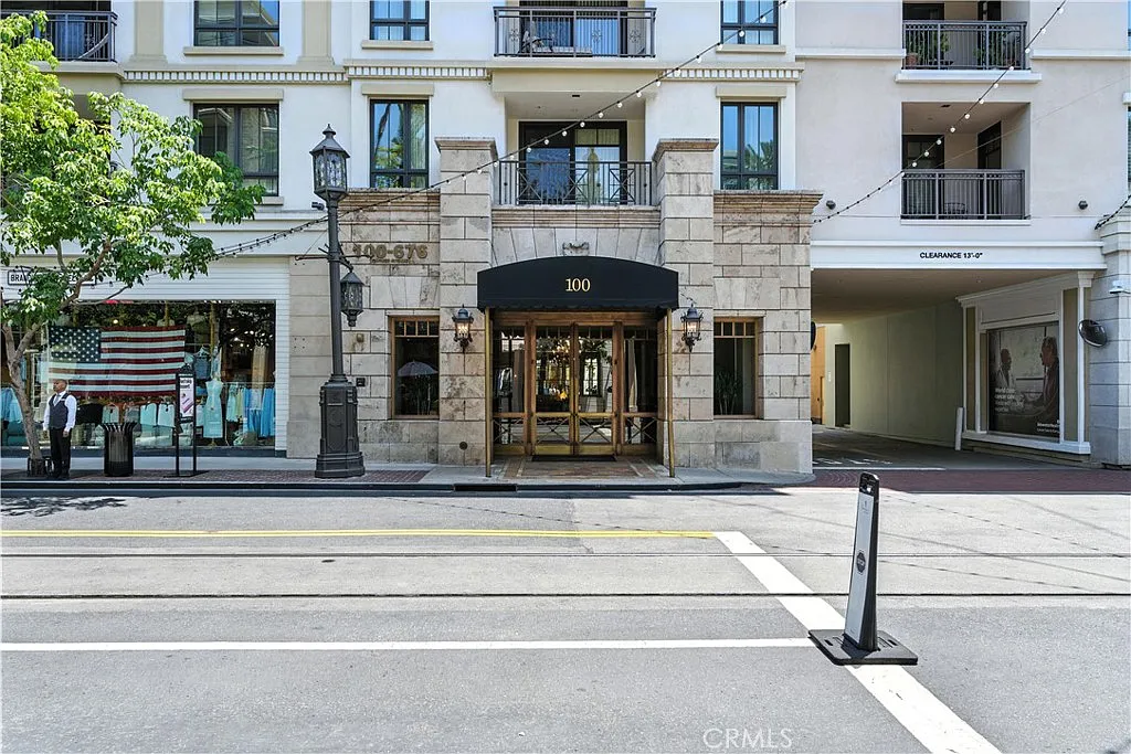 2 bed, 1307 sqft, $7,000 — Photo 1