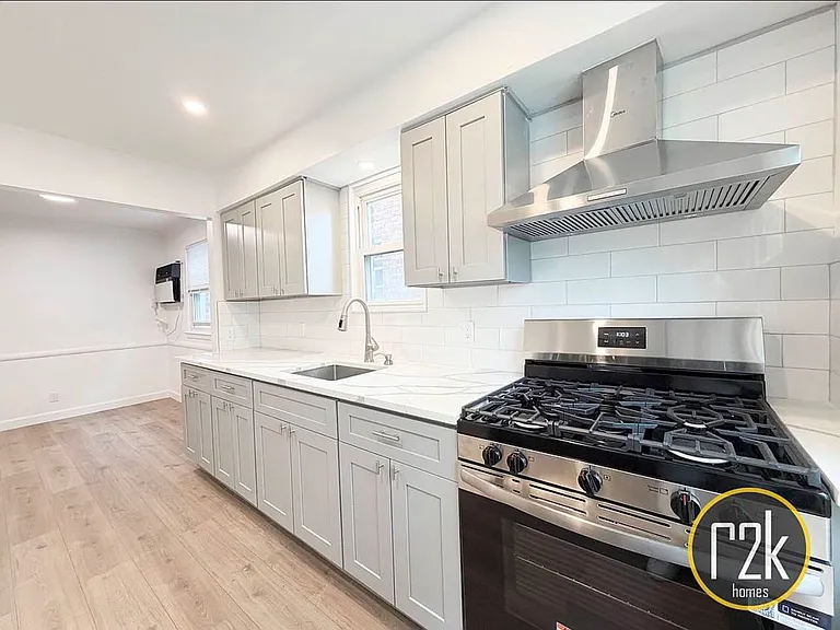 160-41 Willets Point Blvd #2A — Photo 6