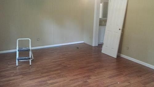 5th image of 17105 Jennifer Dr