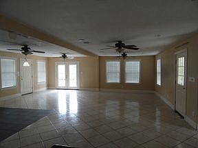 4th image of 1603 Avenue G