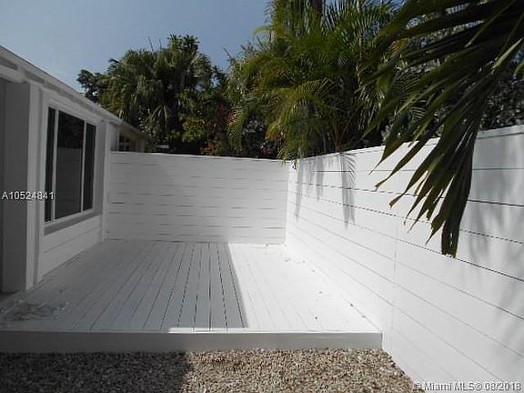 3rd image of 3061 Oak Ave #0