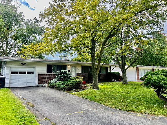 3rd image of 875 Loyola Dr