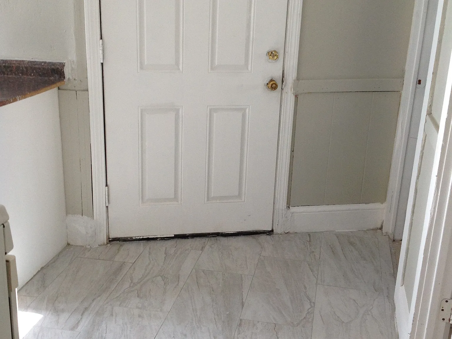 3 bed, 1500 sqft, $2,100 — Photo 4
