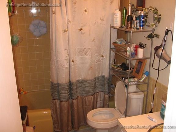 3rd image of 55 Greentree Ln APT 45