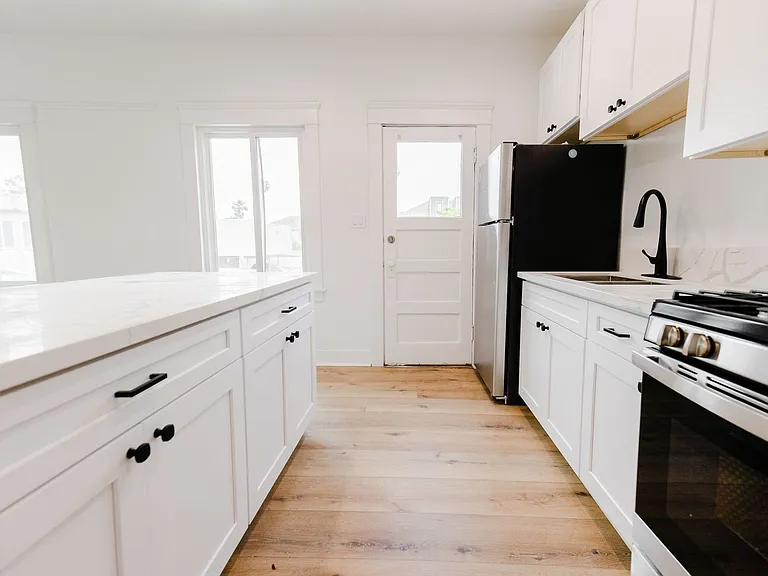 The Rosewood — Photo 2
