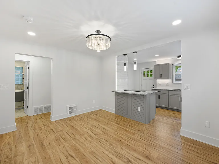 3622 Brotherton Rd #1 — Photo 4