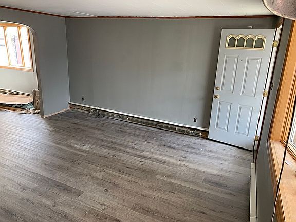 Apt 178 Living Room