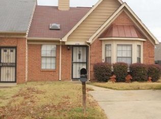 6742 Ross Ridge Dr, Memphis, TN 38141