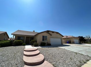 15563 War Arrow St, Victorville, CA 92394