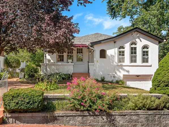 2007 Spanish Dr, Saint Louis, MO 63144