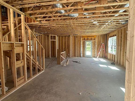 3rd image of 187 Spring Meadows Drive