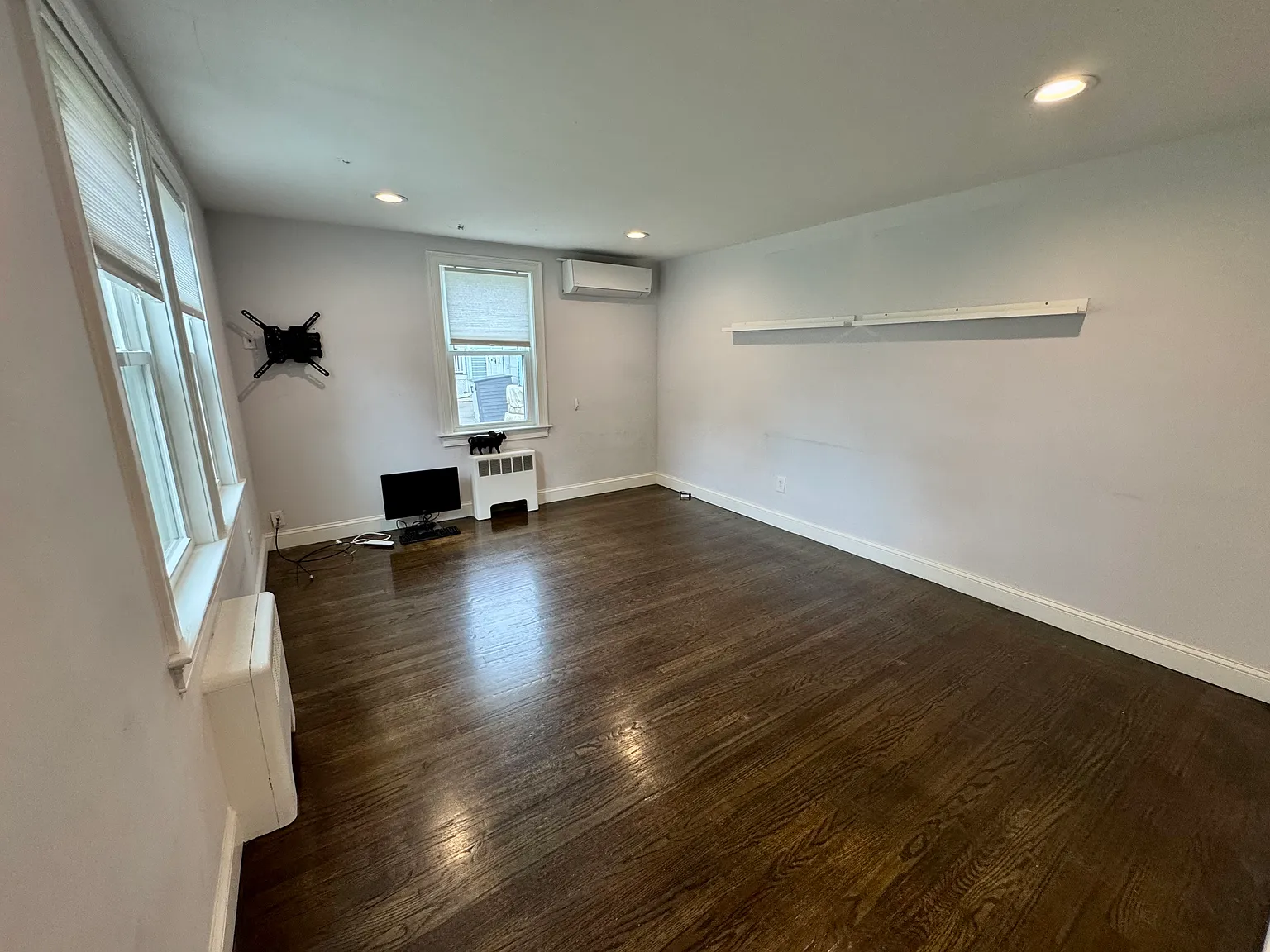 3 bed, 1700 sqft, $3,600 — Photo 2
