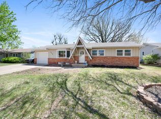 6009 E Clarendon St, Wichita, KS 67220