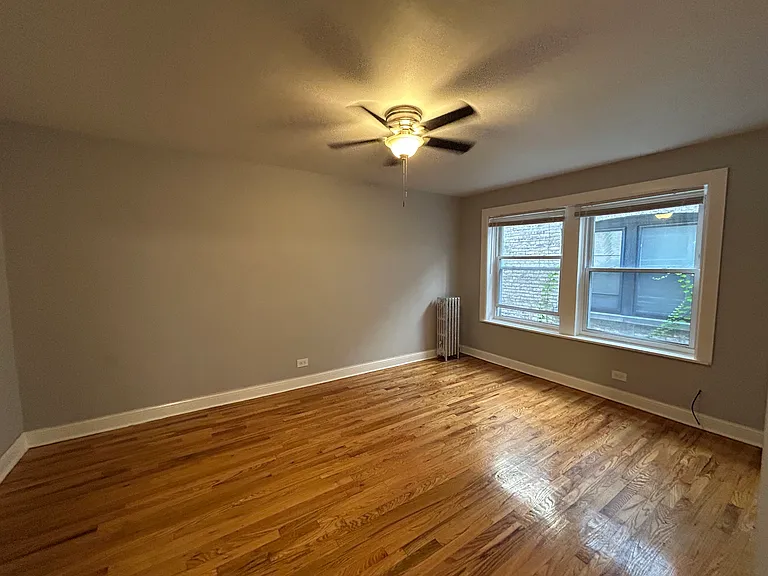 6957 N Ashland Blvd #304 — Photo 2