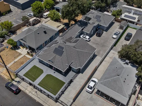 10523 Jardine Ave, Sunland, CA 91040