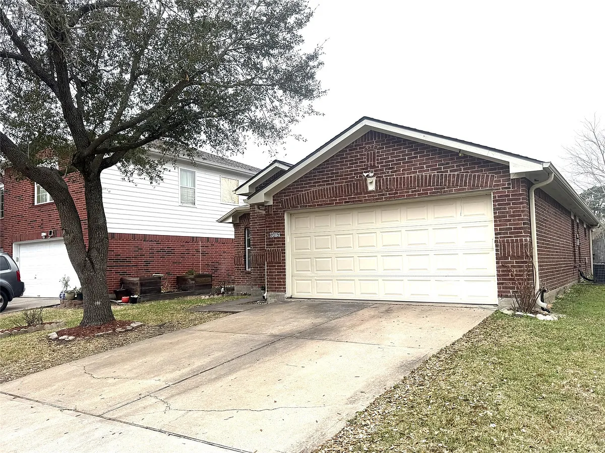 Building Photo - 8915 Canton Park Ln