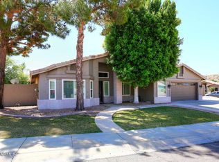 2647 E South Fork Dr, Phoenix, AZ 85048