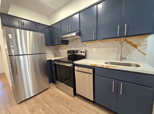 31-11 28th Rd UNIT 3, Astoria, NY 11102