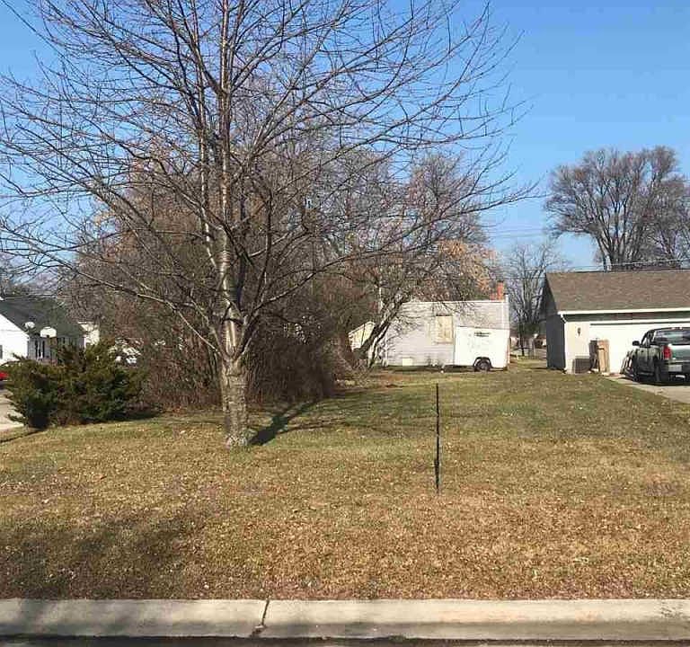 1st image of 1900 Vacant Lot Pine St