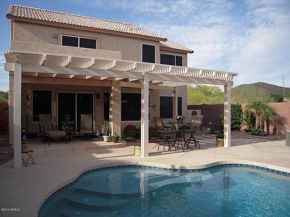 3rd image of 929 E Tonopah Dr