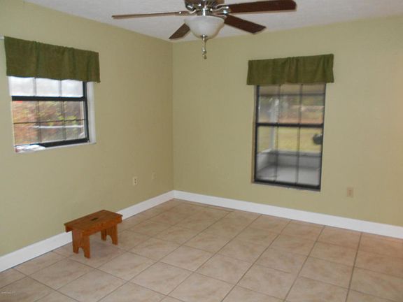 5th image of 3760 1st Ave