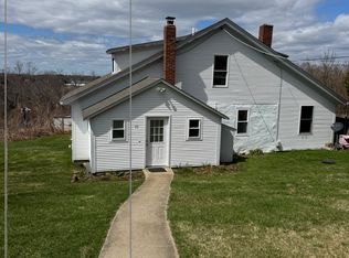 49 Pierce Ave, Tiverton, RI 02878