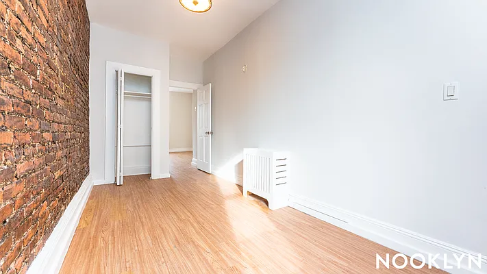 Rented by Nooklyn NYC LLC | media 18