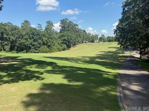 27 Vinca Pl, Hot Springs Village, AR 71909
