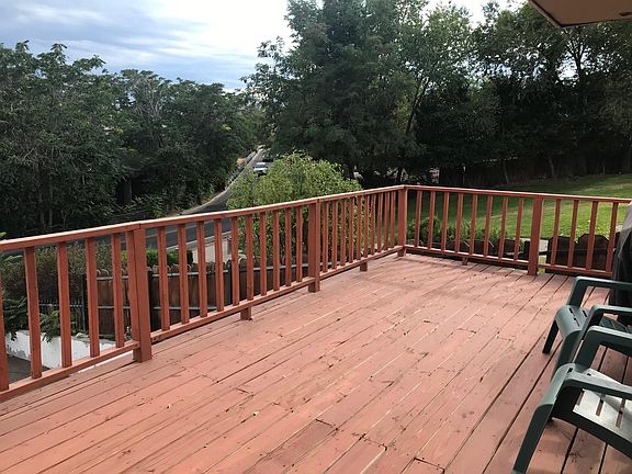 Large deck with view of city for use by 2 units, 193 and 195