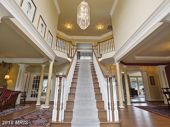 3rd image of 6604 Mackenzie Pl
