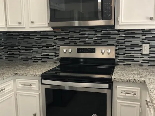 12619 Newbrook Dr, Houston, TX 77072