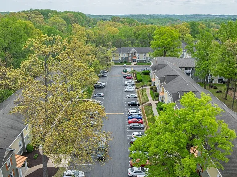 Ellicott Grove — Photo 43