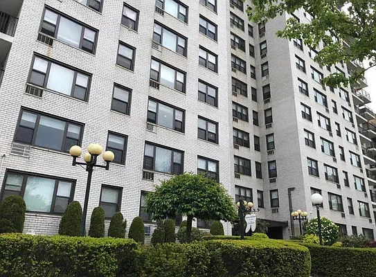 Rented by Midbrook Realty, LLC | media 26