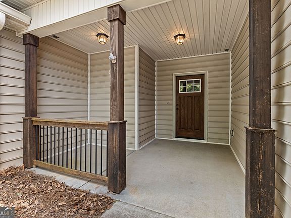 3rd image of 123 Highland Point Dr