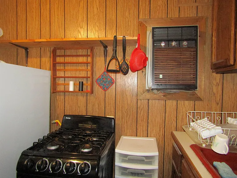 5588 Remington Rd — Photo 22