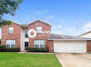 305 Arbor Glen Dr, Fort Worth, TX 76140