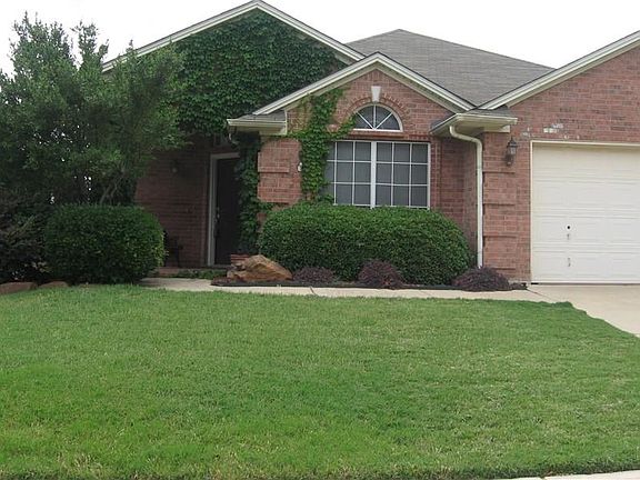 2nd image of 8853 Sunset Trace Dr