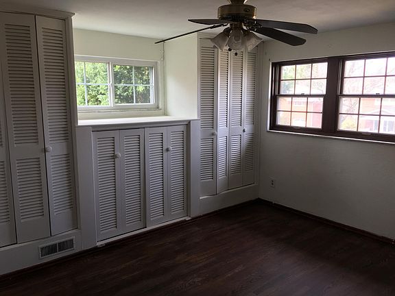 2nd image of 650 Oxford Blvd