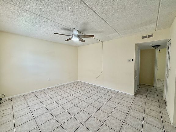 4th image of 698 Michigan Ct APT 1
