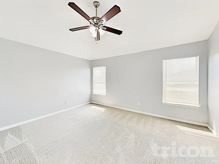 6830 Shoreline Ln — Photo 8