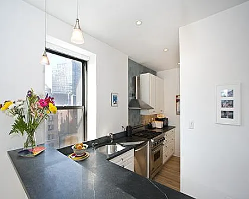 Rented by Olshan Realty | media 20