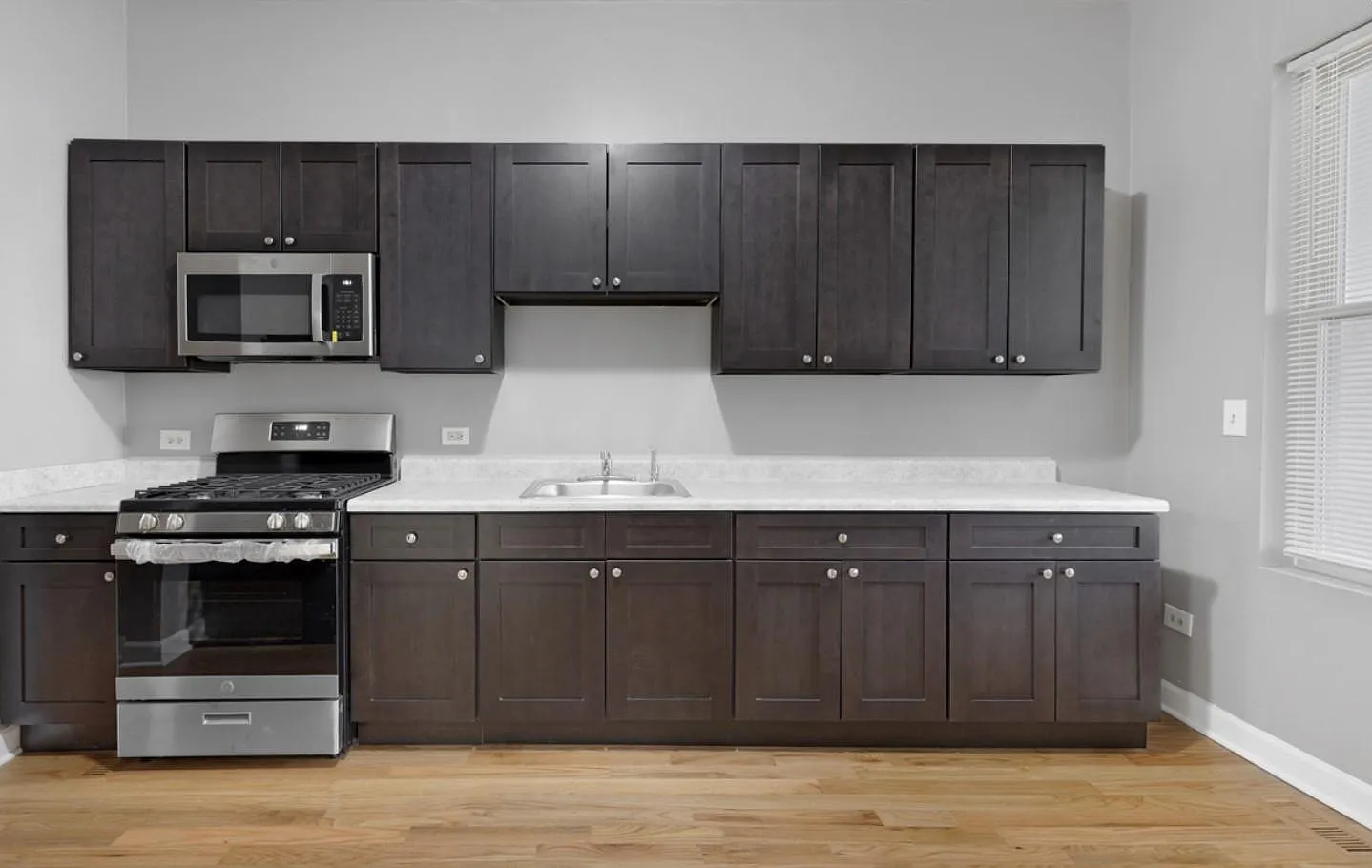 2 bed, 960 sqft, $1,450 — Photo 4